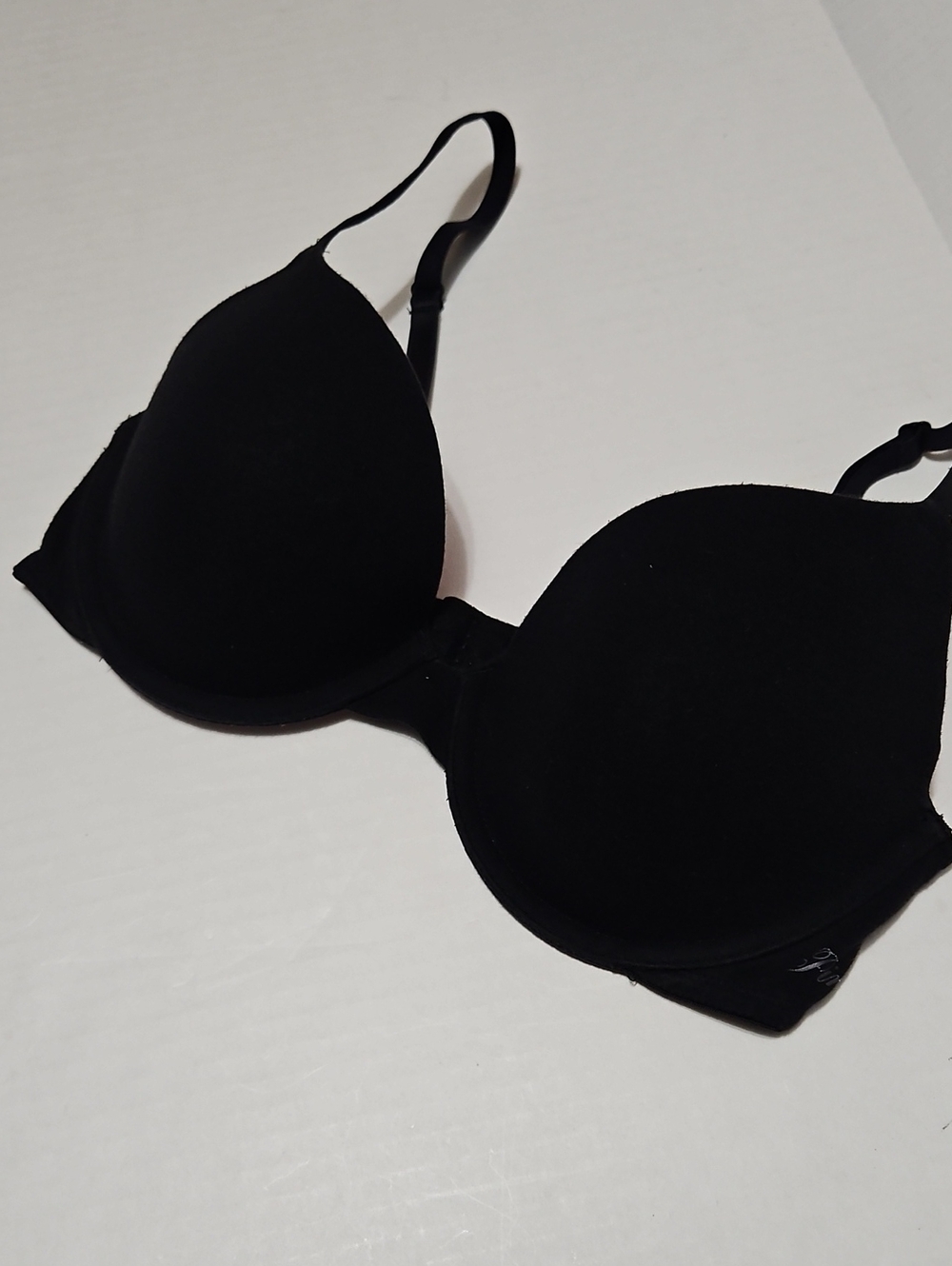 PINK Victoria's Secret Black Underwire T-Shirt Bra with Light Padding Size 34C